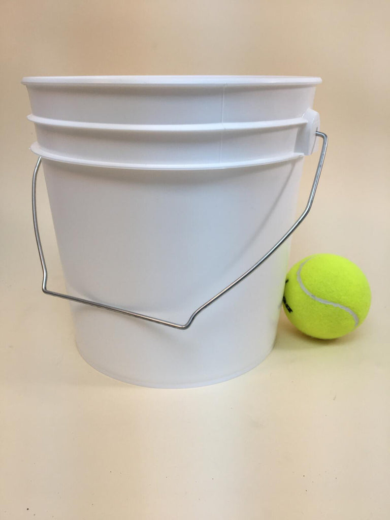 1 Gallon Round Plastic Buckets (White) w/ Plastic Handle